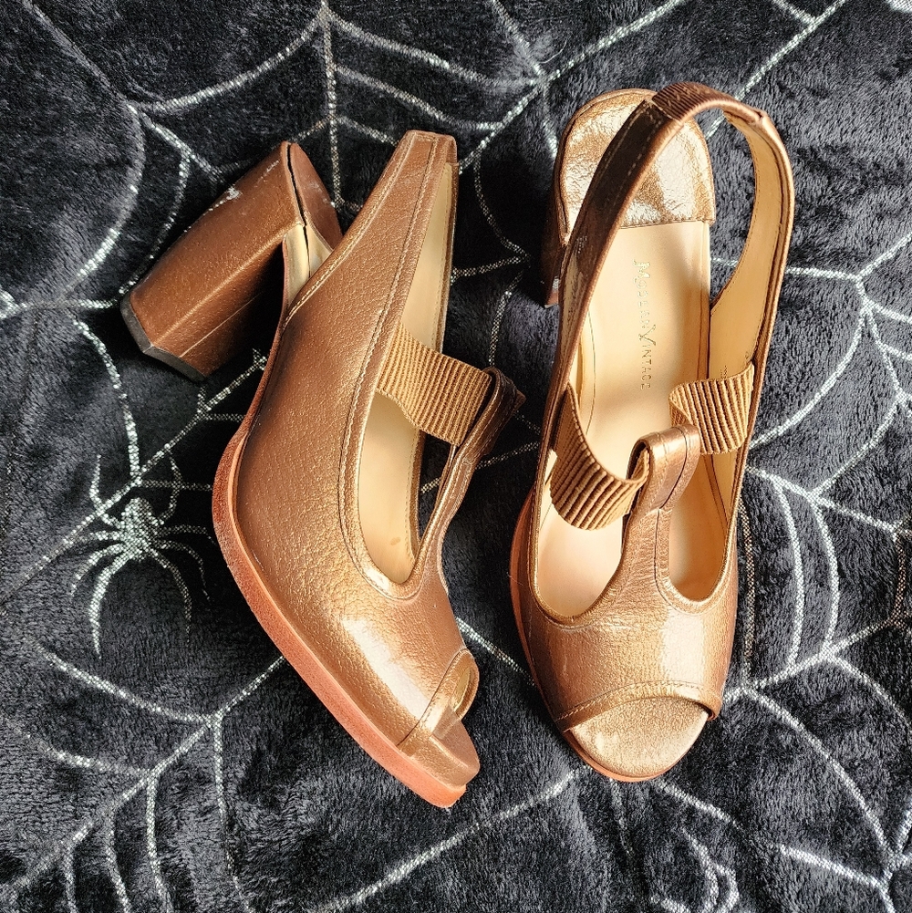 Modern Vintage Unna T Strap Peep Toe Heels